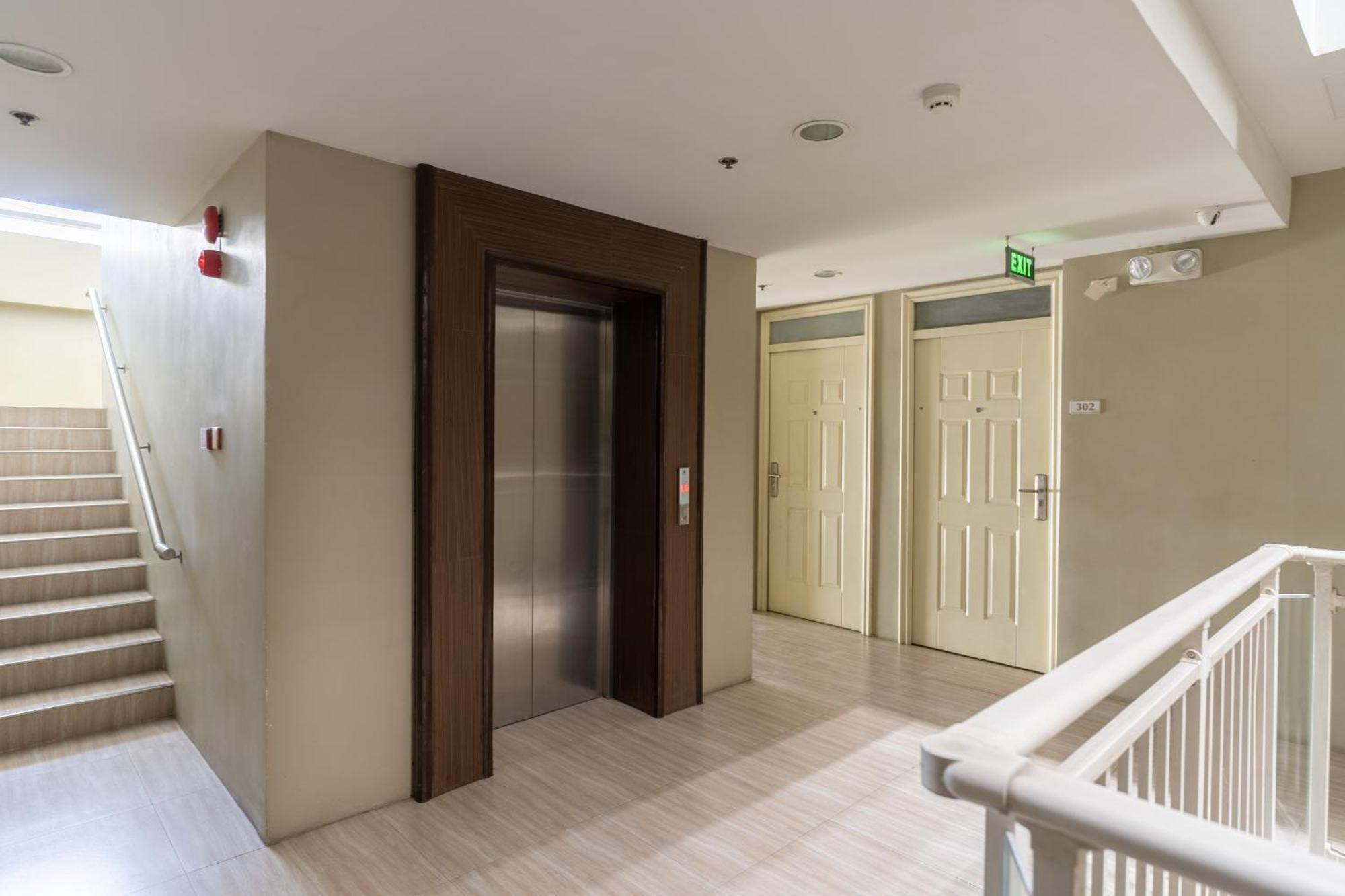 Апартаменты Amani 133,3 Minutes To Airport,With Gym & Pool,Fast Wi-Fi, Free Netflix Мактан Экстерьер фото